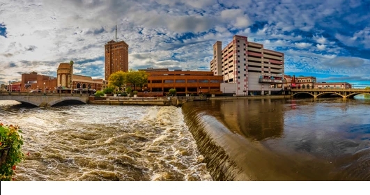 Expedited Auto Shipping in Aurora, Illinois.